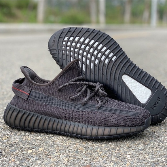 Yeezy 350 v2 - Picture 2 of 6